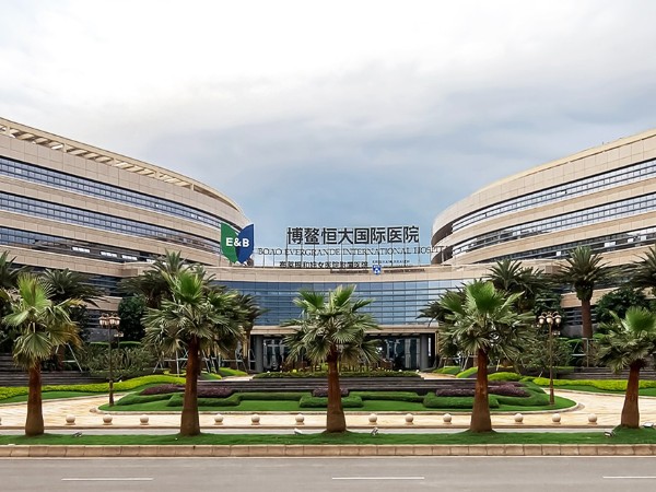 博鰲恒大國際醫(yī)院應用氟碳漆案例